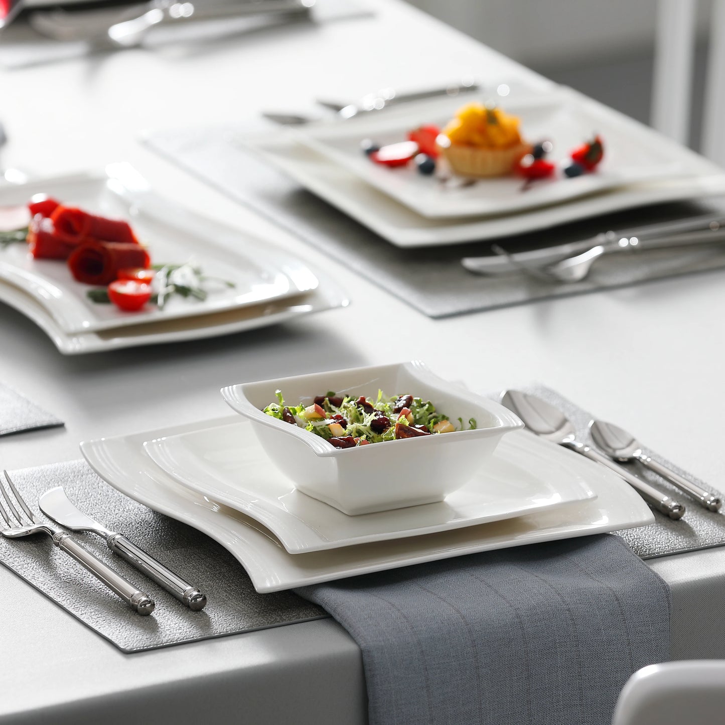 MALACASA Porcelain Dinnerware Set for Everyday Use